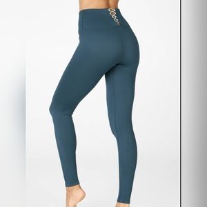 Fabletic High Waisted Seamless Rib Legging Moisture Wicking Sz XS